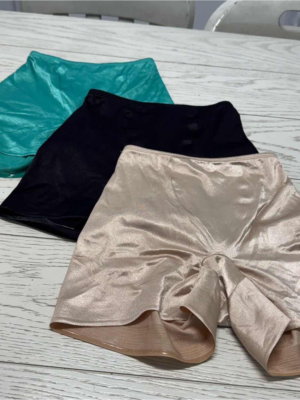 Cabernet Smooth Shaping Shorts in Teal, Black & Nude